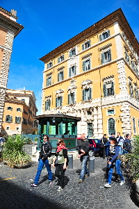 Piazza_S_Eustachio-Palazzo_Madama