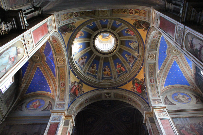 Piazza_di_S_Agostino-Chiesa_omonima-Cupola