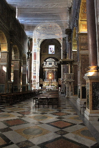 Piazza_di_S_Agostino-Chiesa_omonima-Navata_Centrale