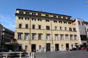 Piazza_di_S_Andrea_della_Valle-Palazzo_dei_SS_XII_Apostoli_al_n_3