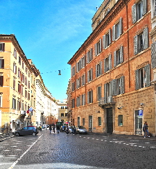Piazza_di_S_Luigi_dei_Francesi-Palazzo_dei_Beni_Spagnoli_al_n_34 (2)
