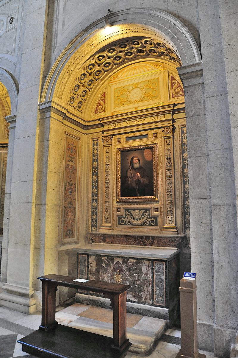 Corso_Rinascimento-Chiesa_di_Nostra_Signora_del_Sacro_Cuore-Cappella_laterale (2)