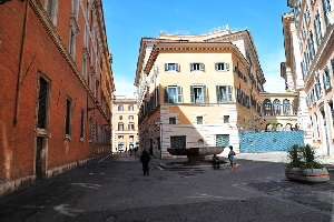 Via_degli_Staderari-Fontana