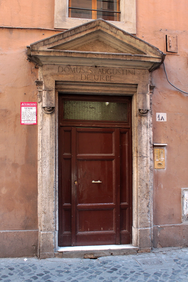 Via_della_Stelletta-Palazzo_al_n_1-Portone