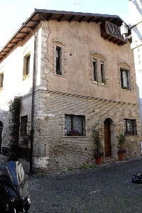 Vicolo_del_Canale-Palazzo_al_n_30