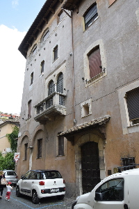 Via_dei_Genovesi-Palazzo_al_n_28