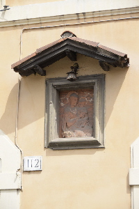 Piazza_Giuditta_Tavani_Arquati-Palazzo_al_n_113-Edicola