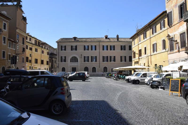 Piazza_Giuditta_Tavani_Arquati (2)