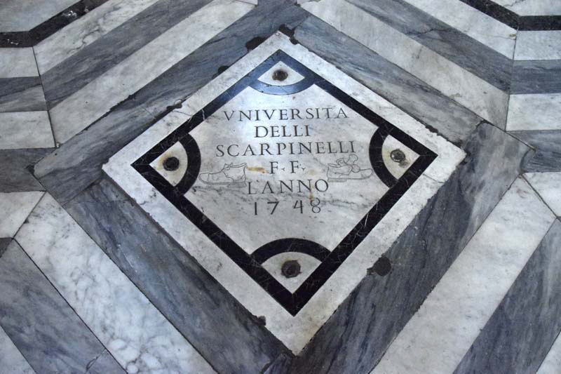 Via_Anicia-Chiesa_di_S_Maria_dell_Orto-Lapide_Scarpinelli-1748