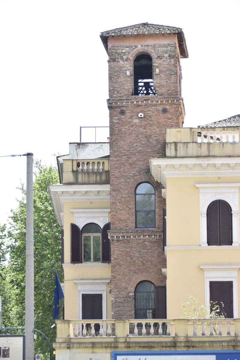 Via_della_Lungara-Chiesa_di_S_Giacomo-Campanile