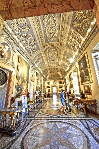 Via_della_Lungara-Palazzo_Corsini-m