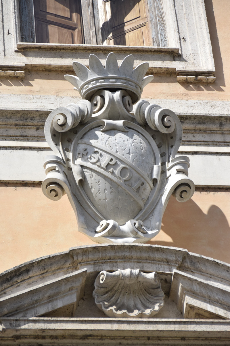 Via_della_Lungara-Palazzo_al_n_10-Stemma (3)