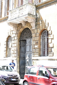 Via_della_Lungara-Palazzo_al_n_18-Portone