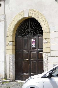 Via_della_Lungara-Palazzo_al_n_27-Portone