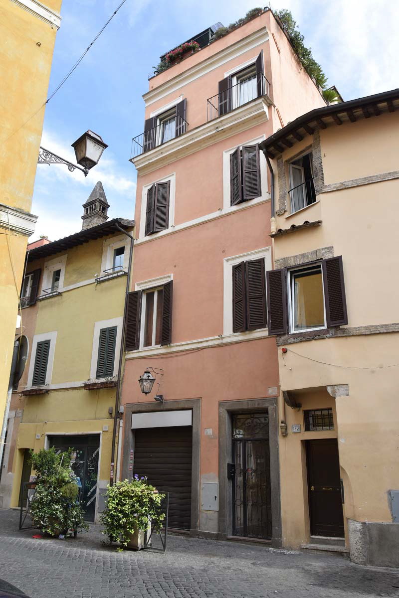 Via_della_Lungaretta-Palazzo_al_n_171