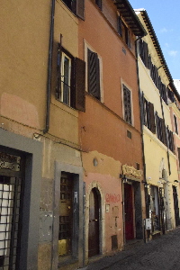 Via_della_Lungaretta-Palazzo_al_n_74