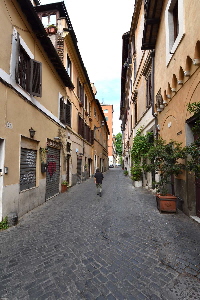 Via_della_Lungaretta (2)