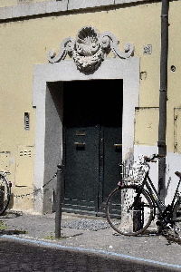 Via_delle_Mantellate-Palazzo_al_n_29-Portone (2)