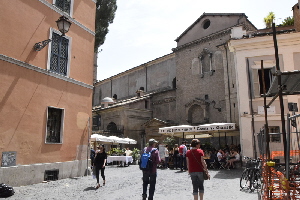 Largo_Maria_Domenica_Fumarol-Fianco_S-Maria_in_Trastevere