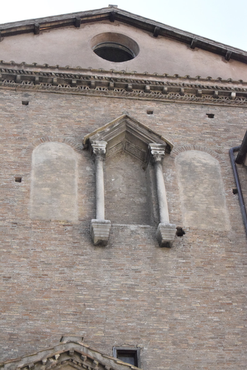 Largo_Maria_Domenica_Fumaroli-Basilica_S_Maria_in_Trastevere (5)