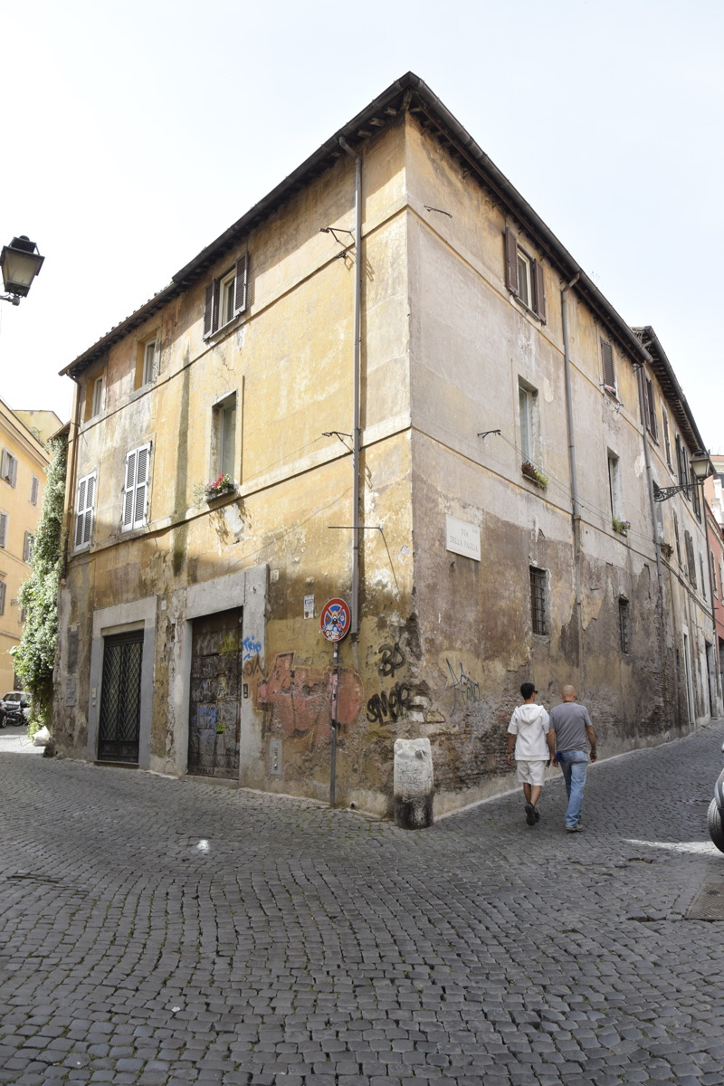 Via_della_Paglia-Palazzo-Venezian