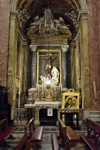 Piazza_della_Scala-Chiesa_di_S_Maria_della_Scala-Cappella_del_Crocifisso