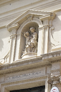 Piazza_della_Scala-Chiesa_di_S_Maria_della_Scala-Facciata