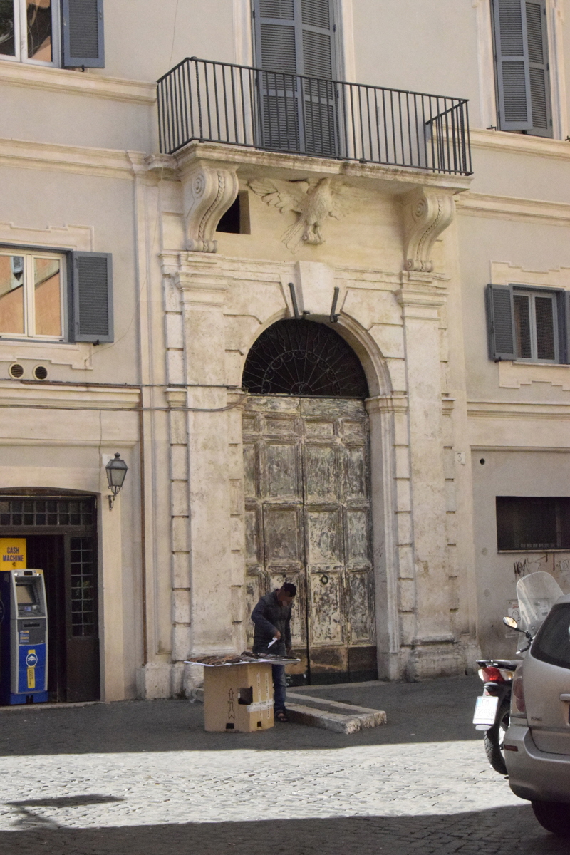 Piazza_di_S_Apollonia-Palazzo_al_n_3-Portone