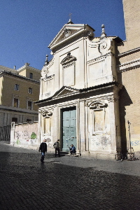 Piazza_di_S_Callisto-Chiesa_omonima
