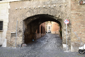 Via_dei_Salumi-Arco_De_Tolomei