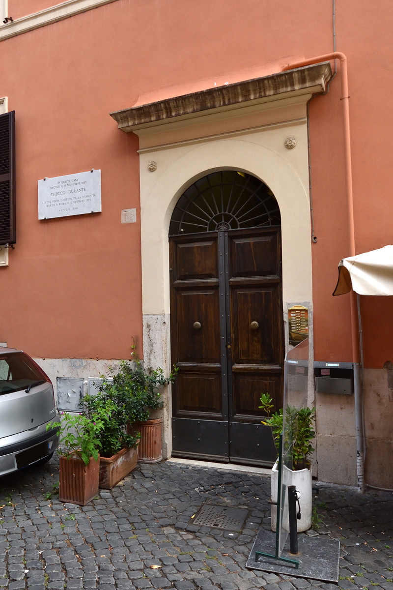 Via_dei_Salumi-Palazzo_al_n_35-Portone (2)