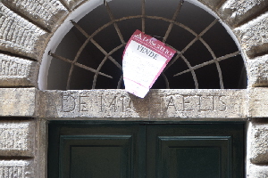 Via della Scala-Palazzo_al_n_12-Portone (2)