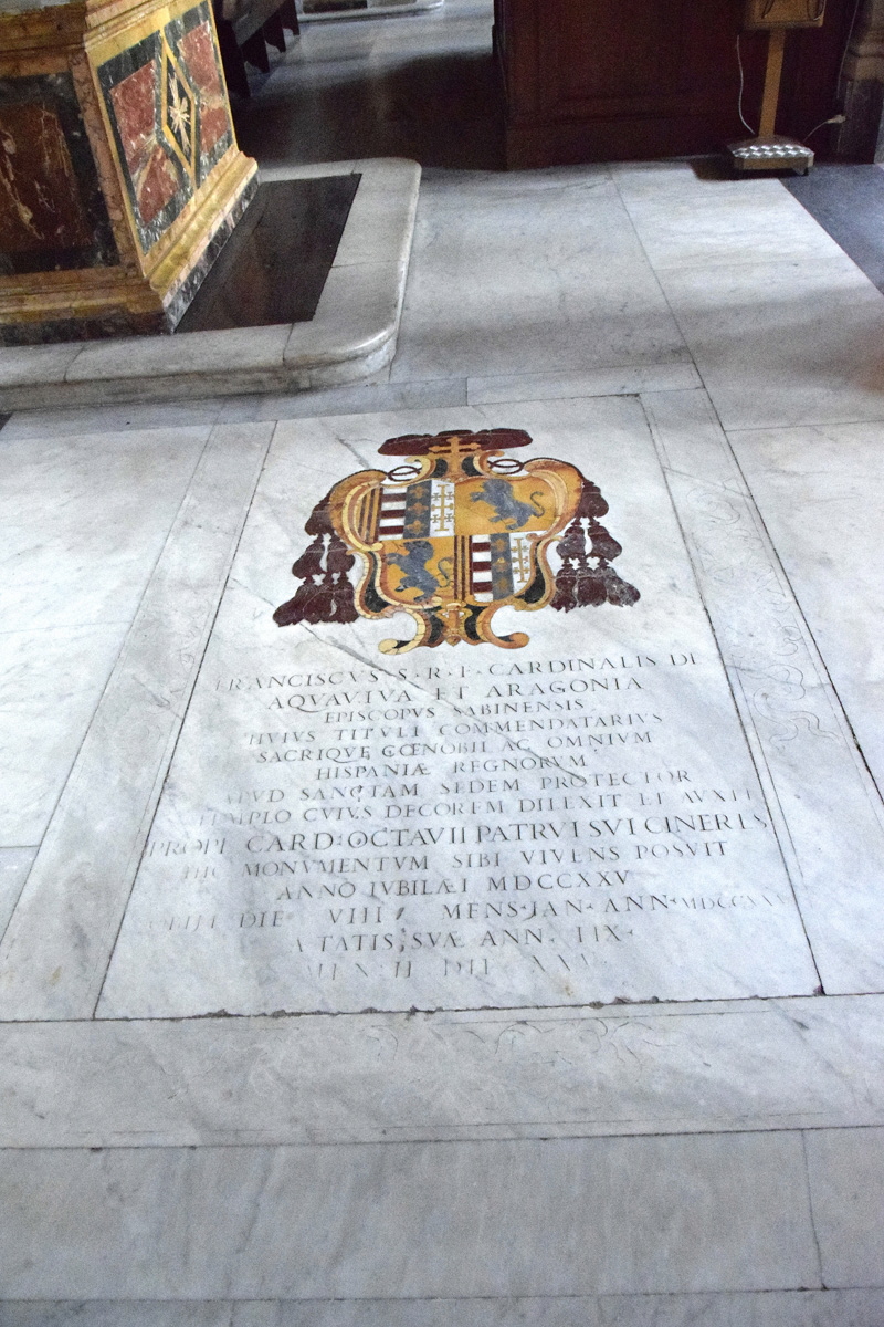 Piazza_di_S_Cecilia-Chiesa_omonima-Lapide_del_card_Francesco_Acquaviva_Aragona-1725