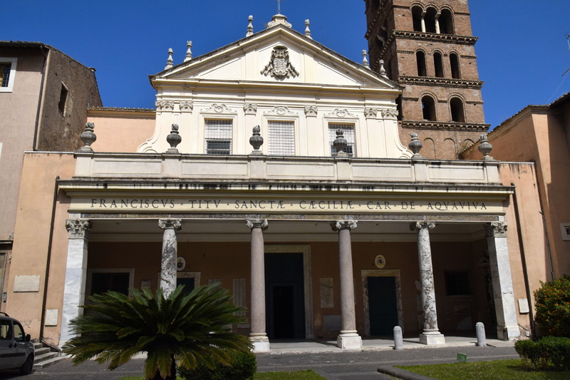 Piazza_di_S_Cecilia-Chiesa_omonima (3)