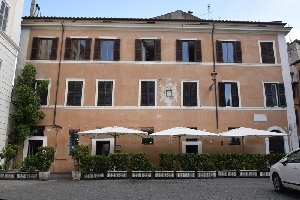 Piazza_di_S_Cecilia-Palazzo_al_n_25