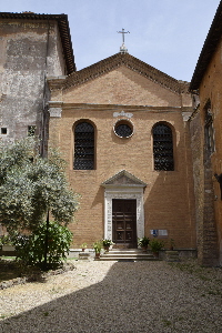 Piazza_di_S_Cosimato-Chiesa_di_S_Cosimato