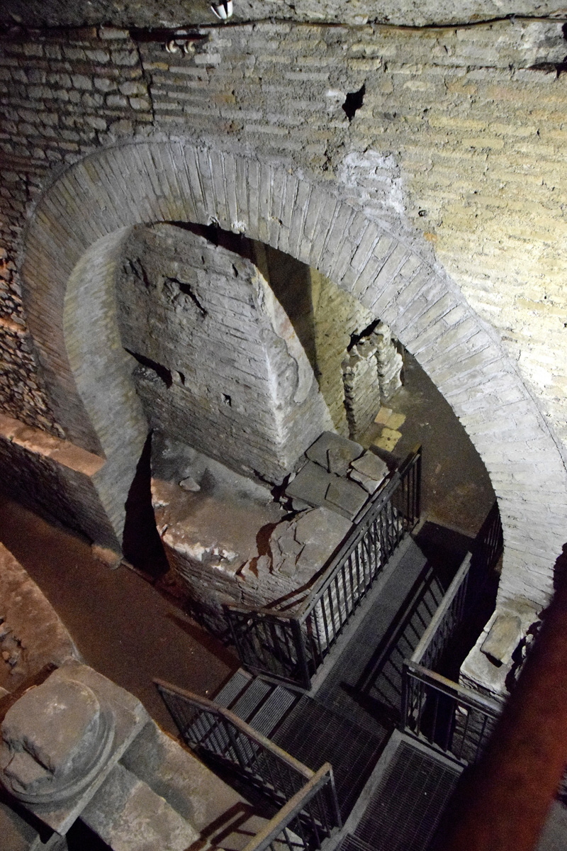 Piazza_di_S_Crisogono-Chiesa_primitiva (2)