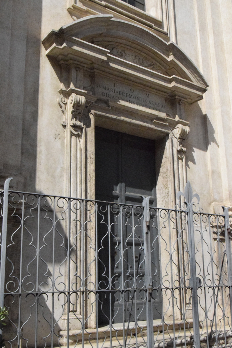 Piazza_di_S_Egidio-Chiesa_omonima-Ingresso