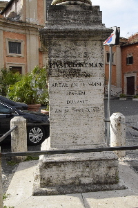 Piazza_di_S_Francesco_di_Assisi-Colonna_di_Pio_IX-1847
