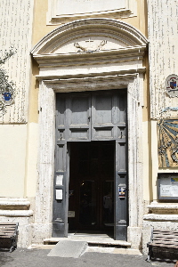 Via_di_S_Dorotea-Chiesa_omonima-Ingresso