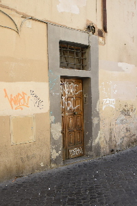 Via_di_S_Dorotea-Palazzo_al_n_18-Portone