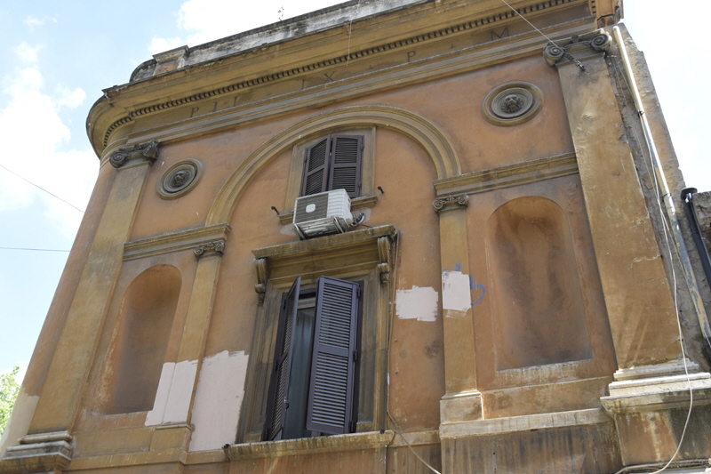 Via_di_S_Francesco_a_Ripa-Palazzo_al_n_22 (2)