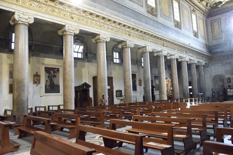 Viale_Trastevere-Chiesa_di_S_Crisogono-Colonnato