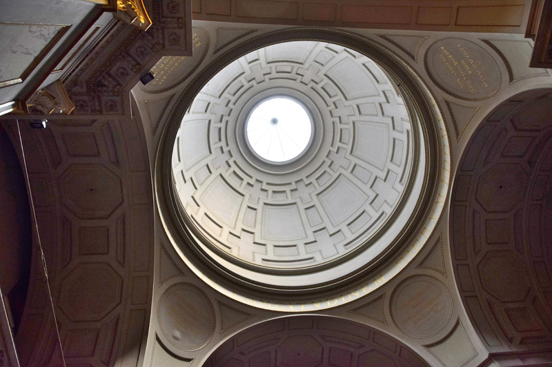 Piazza_di_S_Giovanni_della_Malva-Chiesa_omonima-Cupola (2)