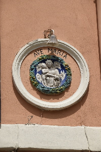 Piazza_di_S_Giovanni_della_Malva-Palazzo_al_n_13-Edicola