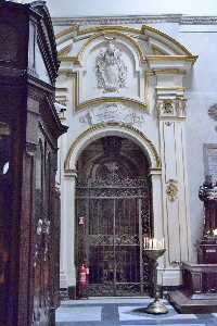 Piazza_di_S_Maria_in_trastevere-Basilica_omonima-Cappella_Battistero