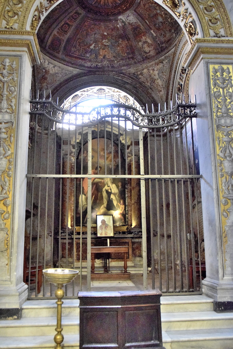 Piazza_di_S_Maria_in_trastevere-Basilica_omonima-Cappella_di_S_Francesca_Romana (3)