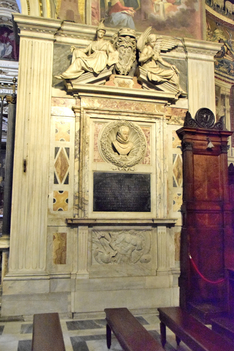 Piazza_di_S_Maria_in_trastevere-Basilica_omonima-Mon_di_Roberto_Altems-1586