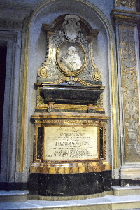 Piazza_di_S_Maria_in_trastevere-Basilica_omonima-Monu_del_card_Pier_Marcello_Corradin-1743
