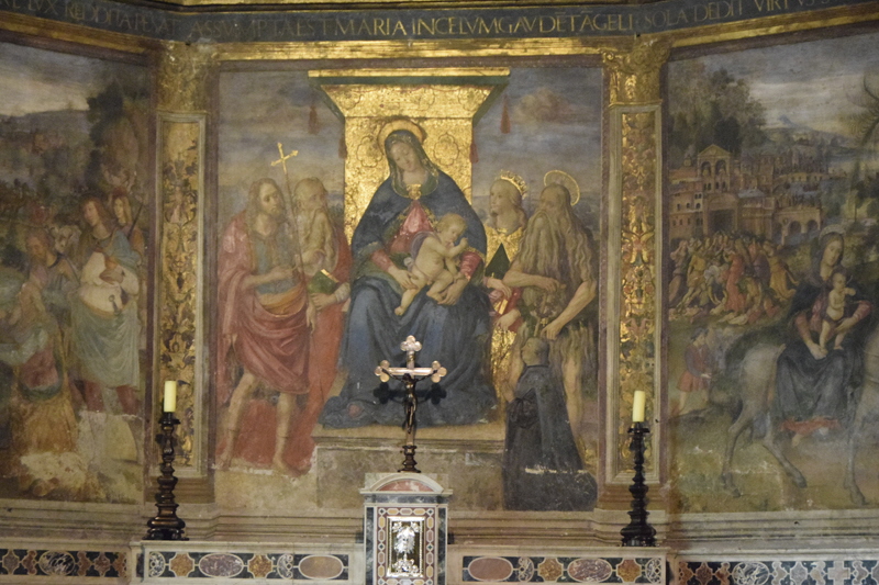 Piazza_di_S_Onofrio-Chiesa_omonima-Altare_maggiore (3)